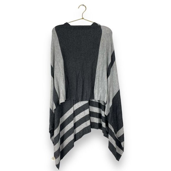 STYLUS Striped Womans Gray Poncho Knit Cardigan w/ Buttons Front‎ S/M  0022 - Picture 5 of 6